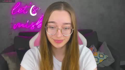 Snapshot of lucyy_green chatting on June 16, 2026, 1:08 am Lucy online show from June 16, 2026, 1:08 am