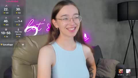 Snapshot of lucyy_green chatting on July 30, 2026, 12:42 am Lucy online show from July 30, 2026, 12:42 am