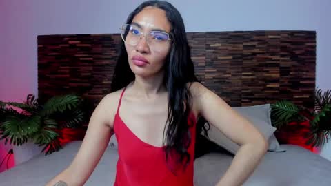 Lucy Liiu online show from May 16, 2026, 7:34 pm
