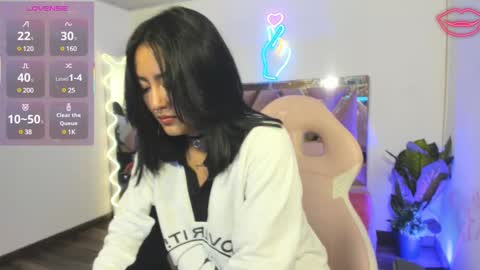 ludo_kitty_tay online show from February 20, 2025, 2:40 am