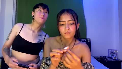 lugiiz05_ online show from November 6, 2025, 2:34 am