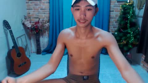 Snapshot of lui_the_fucker chatting on January 3, 2025, 7:38 am lui_the_fucker online show from January 3, 2025, 7:38 am