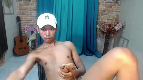 Snapshot of lui_the_fucker chatting on January 15, 2025, 7:37 am lui_the_fucker online show from January 15, 2025, 7:37 am