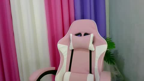 Snapshot of lui_the_fucker chatting on October 22, 2025, 12:11 am lui_the_fucker online show from October 22, 2025, 12:11 am