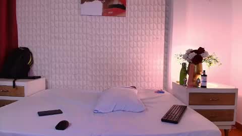 luigimarchetti online show from November 14, 2025, 8:51 pm