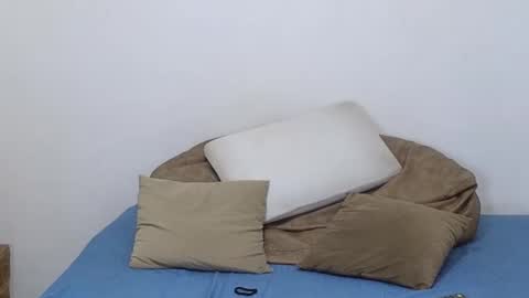 Luigi online show from September 17, 2025, 9:49 pm