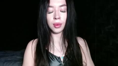 luisa lovedom online show from May 16, 2026, 12:40 am