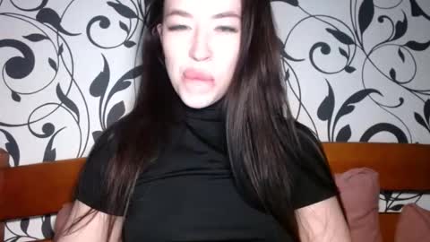 luisa lovedom online show from May 31, 2026, 6:09 pm