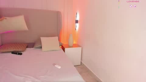 L U I S A online show from February 5, 2026, 7:51 pm