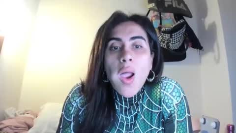 Luisa Monsters online show from December 6, 2024, 11:03 pm