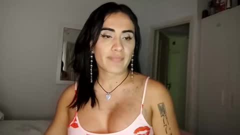 Snapshot of luisamonsterdick chatting on September 27, 2025, 1:43 am Luisa Monsters online show from September 27, 2025, 1:43 am