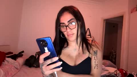 Snapshot of luisamonsterdick chatting on October 6, 2025, 6:49 pm Luisa Monsters online show from October 6, 2025, 6:49 pm