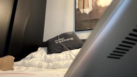 Snapshot of luisamonsterdick chatting on October 25, 2025, 2:13 pm Luisa Monsters online show from October 25, 2025, 2:13 pm