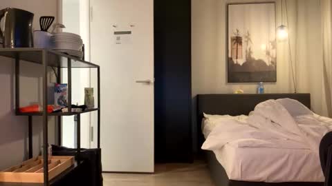 Snapshot of luisamonsterdick chatting on October 26, 2025, 3:07 pm Luisa Monsters online show from October 26, 2025, 3:07 pm