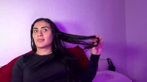 Snapshot of luisamonsterdick chatting on November 19, 2025, 9:37 pm Luisa Monsters online show from November 19, 2025, 9:37 pm