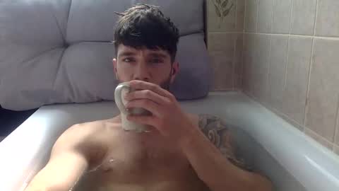 Snapshot of luisbadx chatting on June 6, 2026, 9:25 am Luis Badx online show from June 6, 2026, 9:25 am
