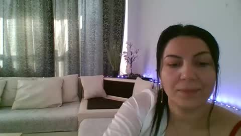 luissajames online show from January 12, 2026, 9:36 am
