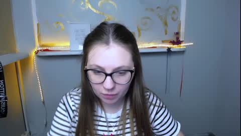 Snapshot of luizaheems_ chatting on December 13, 2024, 12:06 pm Luiza online show from December 13, 2024, 12:06 pm