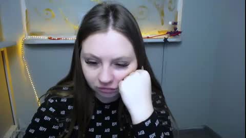 Snapshot of luizaheems_ chatting on March 8, 2025, 8:11 am Luiza online show from March 8, 2025, 8:11 am