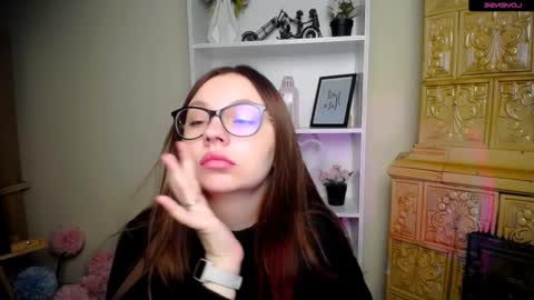 Snapshot of luizaheems_ chatting on December 19, 2025, 5:58 am Luiza online show from December 19, 2025, 5:58 am