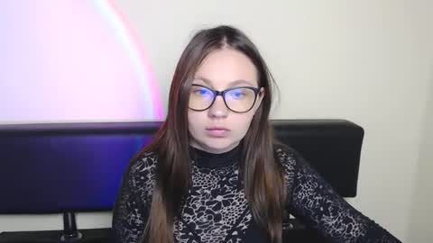 Snapshot of luizaheems_ chatting on June 18, 2026, 9:14 am Luiza online show from June 18, 2026, 9:14 am
