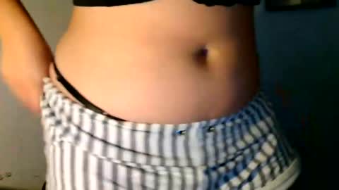 Snapshot of luizapop chatting on July 15, 2026, 9:53 pm luizapop online show from July 15, 2026, 9:53 pm