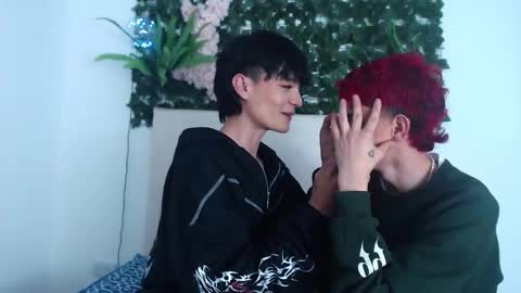 lukasandselena online show from November 11, 2025, 2:55 am