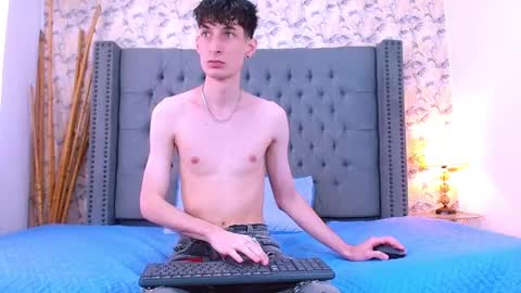 luke_carter online show from November 11, 2025, 1:22 pm