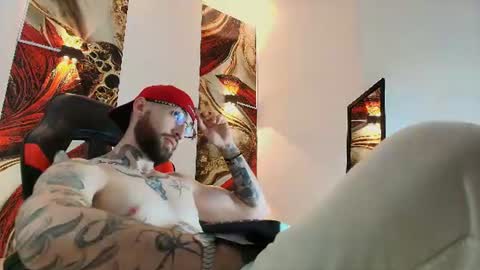 Snapshot of luke_davis01 chatting on July 23, 2026, 1:20 pm LUKE online show from July 23, 2026, 1:20 pm