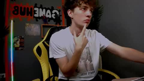 Luke online show from December 2, 2025, 10:42 am