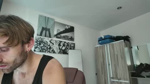 MR. Luke Gunn online show from November 23, 2025, 2:44 am