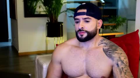 Lukhas f4f online show from September 17, 2025, 1:40 am