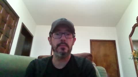 Snapshot of lukz88bigcock chatting on June 20, 2026, 12:14 am Luke online show from June 20, 2026, 12:14 am