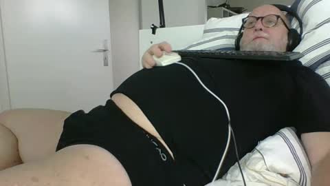 Snapshot of luley58 chatting on February 26, 2025, 6:37 am luley58 online show from February 26, 2025, 6:37 am