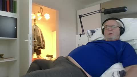 Snapshot of luley58 chatting on March 7, 2025, 6:02 am luley58 online show from March 7, 2025, 6:02 am