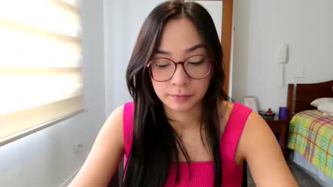 Snapshot of lulibee_ chatting on April 2, 2026, 1:20 pm Luli online show from April 2, 2026, 1:20 pm