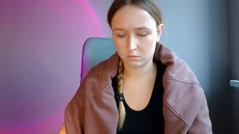 Lulu Baby18 online show from December 19, 2025, 12:34 pm