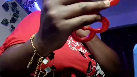 lulu_sparks1 online show from October 29, 2025, 3:42 am