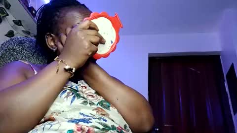 lulu_sparks1 online show from November 4, 2025, 7:40 am