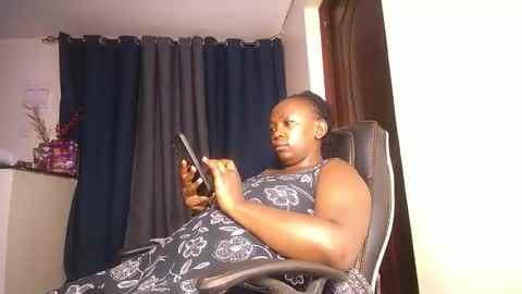 lulu_sparks1 online show from February 1, 2026, 7:07 am