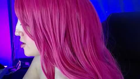 lulu online show from October 10, 2025, 8:08 pm