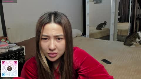 luluu_l online show from January 17, 2025, 11:07 pm