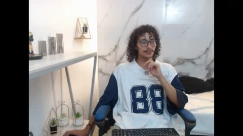 Snapshot of lumberjack_20 chatting on May 27, 2026, 1:52 pm Vanity ErosX online show from May 27, 2026, 1:52 pm