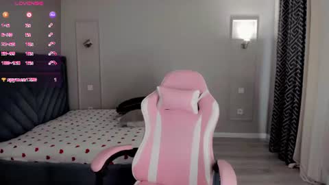 Snapshot of lumi_na chatting on June 20, 2026, 7:00 am Mina online show from June 20, 2026, 7:00 am