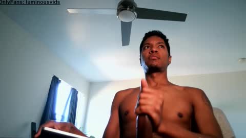 Snapshot of luminouscummer chatting on November 23, 2025, 7:02 pm luminous online show from November 23, 2025, 7:02 pm