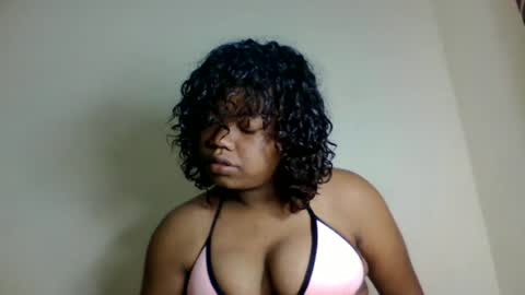 Snapshot of lumira_belle chatting on June 28, 2026, 10:54 am lumira_belle online show from June 28, 2026, 10:54 am