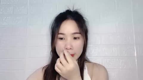 Luna online show from April 1, 2026, 12:06 pm