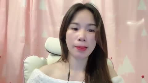 Snapshot of luna4739 chatting on May 8, 2026, 7:36 am Luna online show from May 8, 2026, 7:36 am