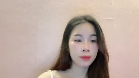 Luna online show from July 4, 2026, 9:54 pm