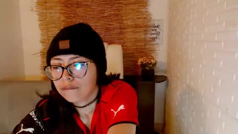 Luna online show from March 3, 2025, 4:25 am